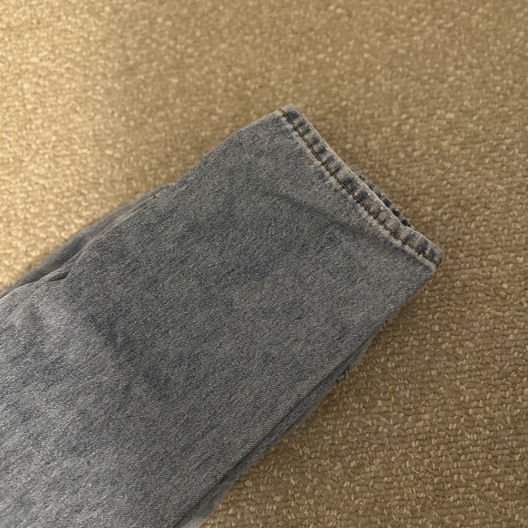 High Rise Blue Distressed Jeans Size Small - Picture 11 of 11
